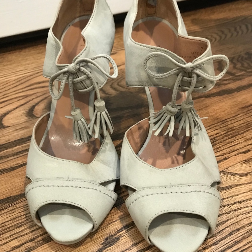 Talbots mint green tassle lace up heels Sz7
